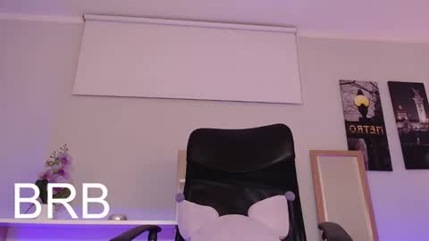 Snapshot of connie_haze chatting on 12-22-24, 06:15 Connie online show from 12-22-24, 06:15