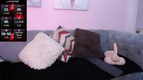 Snapshot of connie_haze chatting on 11-28-25, 10:23 Connie online show from 11-28-25, 10:23