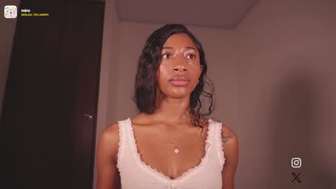 Snapshot of connie_west0 chatting on 01-29-25, 10:32   independent model online show from 01-29-25, 10:32