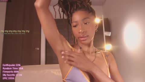   independent model online show from 04-12-26, 11:21