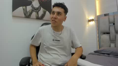 Snapshot of connor_austin chatting on 07-25-26, 07:44 Connor Austin online show from 07-25-26, 07:44