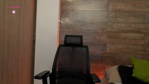 connor_h1 online show from 04-11-26, 04:28