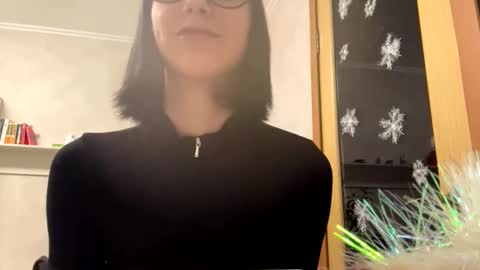 Snapshot of constancecardy chatting on 01-09-26, 07:15 Julia online show from 01-09-26, 07:15