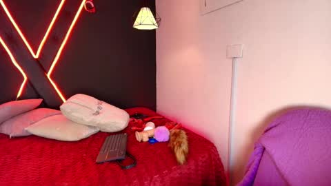 Snapshot of cookie_bit_ chatting on 11-09-25, 12:20 cookie_bit_ online show from 11-09-25, 12:20