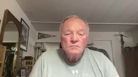 cookoosnest online show from 10-21-25, 04:57