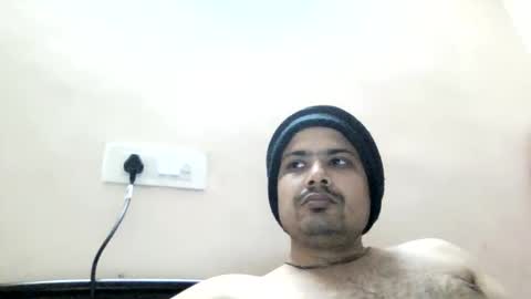 Snapshot of cool_breeze09 chatting on 02-18-26, 11:39 Cool Breeze09 online show from 02-18-26, 11:39