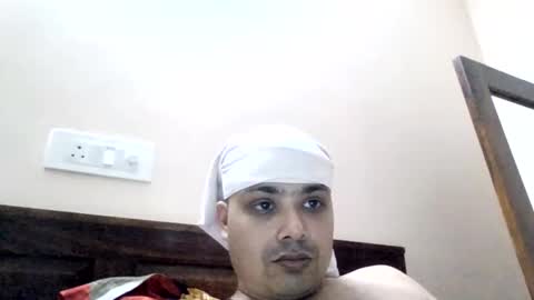 Snapshot of cool_breeze09 chatting on 04-16-26, 11:33 Cool Breeze09 online show from 04-16-26, 11:33