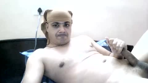 Snapshot of cool_breeze09 chatting on 05-07-26, 01:33 Cool Breeze09 online show from 05-07-26, 01:33