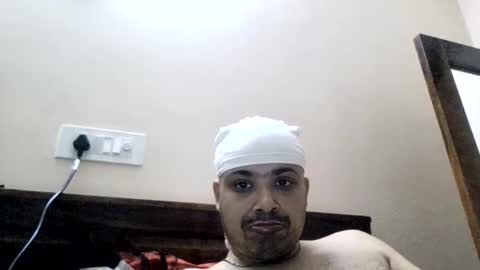 Snapshot of cool_breeze09 chatting on 05-12-26, 07:05 Cool Breeze09 online show from 05-12-26, 07:05