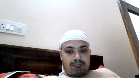 Snapshot of cool_breeze09 chatting on 05-13-26, 07:39 Cool Breeze09 online show from 05-13-26, 07:39