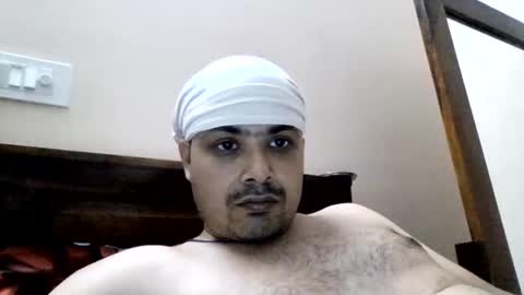 Snapshot of cool_breeze09 chatting on 05-19-26, 07:26 Cool Breeze09 online show from 05-19-26, 07:26