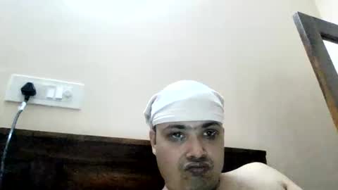 Snapshot of cool_breeze09 chatting on 05-21-26, 05:03 Cool Breeze09 online show from 05-21-26, 05:03