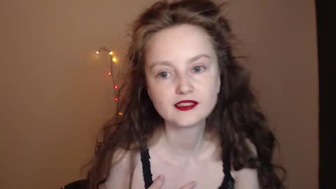 Amber online show from 11-23-25, 07:19