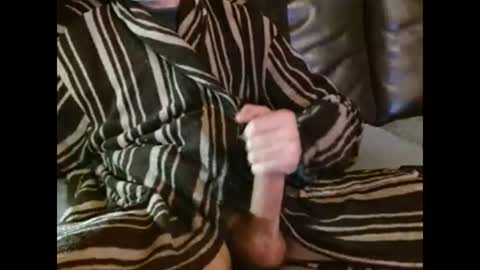 Snapshot of coolbreeze420842217 chatting on 12-19-25, 04:36 coolbreeze420 online show from 12-19-25, 04:36