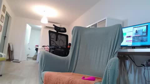 Snapshot of coolnerdguy79 chatting on 09-14-25, 06:45 coolnerdguy79 online show from 09-14-25, 06:45