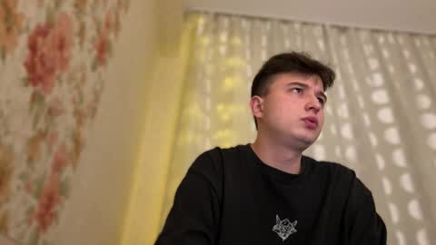 Lisa and Alen online show from 12-01-25, 06:02