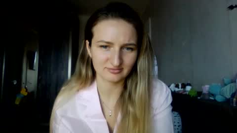 Snapshot of cora_fora chatting on 12-03-25, 10:13 cora_fora online show from 12-03-25, 10:13