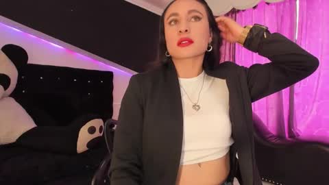 Coral  online show from 03-24-26, 02:33