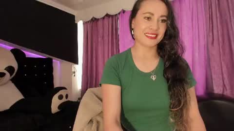Coral  online show from 06-12-26, 01:32