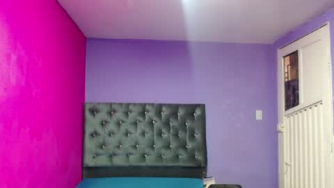 Coral online show from 05-05-26, 01:52