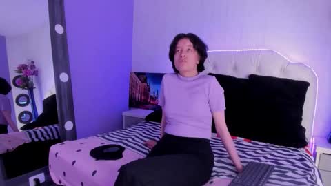 Snapshot of coralandocean chatting on 11-28-25, 12:52 Coral and Ocean online show from 11-28-25, 12:52