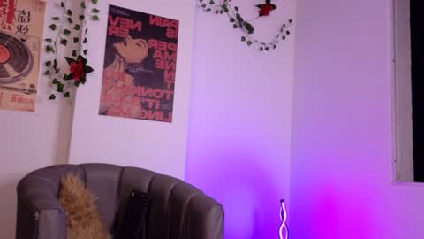Coralie Bronson online show from 06-11-26, 12:32