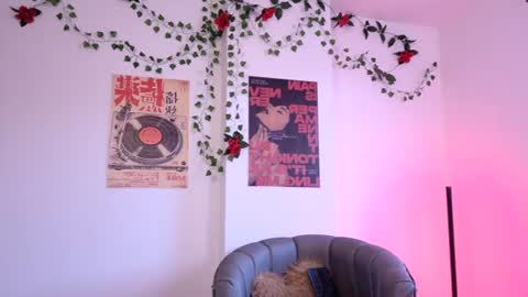 Coralie Bronson online show from 06-17-26, 11:27