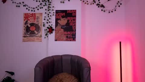 Coralie Bronson online show from 07-10-26, 12:04