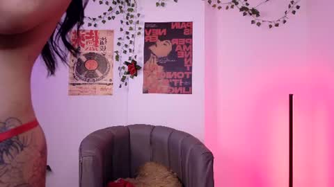 Coralie Bronson online show from 07-22-26, 12:02