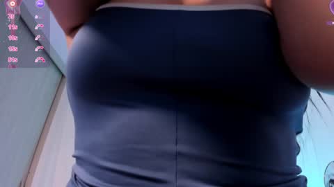 Coralinekam1 online show from 01-15-25, 04:11