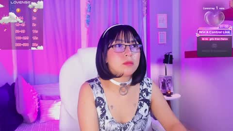 Coral Stefani online show from 12-13-24, 08:09