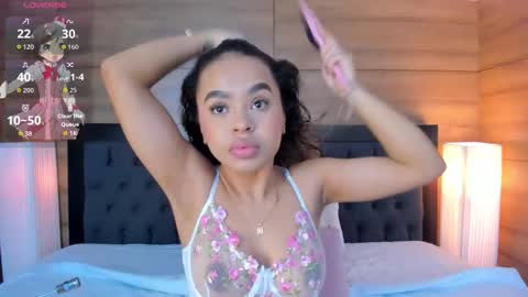 Snapshot of coralineross_ chatting on 02-03-26, 12:43 coralineross_ online show from 02-03-26, 12:43
