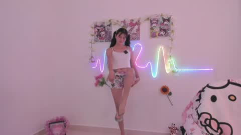 Snapshot of coralinexxx07 chatting on 06-25-26, 02:32 Coraline uwu Bienvenidos al dulce mundo de Coraline Hola amores soy Coraline Una chica tierna juguetona online show from 06-25-26, 02:32
