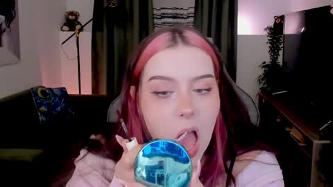 little girl who is always right or just Cora online show from 04-25-26, 03:20