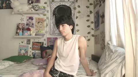 Snapshot of corey_moon chatting on 07-17-26, 02:45 Corey Glenn online show from 07-17-26, 02:45
