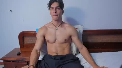 Snapshot of corey_vale chatting on 07-28-26, 04:39 corey_vale online show from 07-28-26, 04:39
