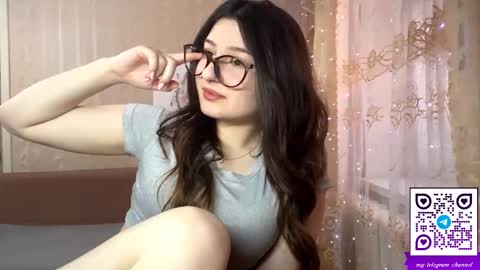 Elisheva online show from 03-24-26, 01:16