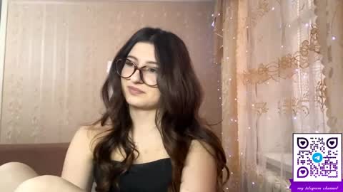 Elisheva online show from 04-09-26, 02:33
