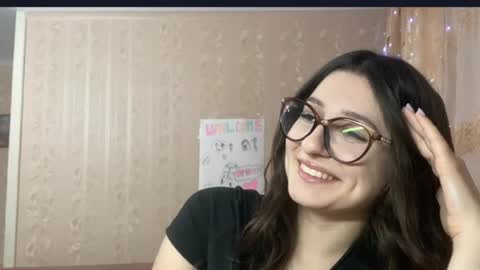 Elisheva online show from 04-20-26, 01:36