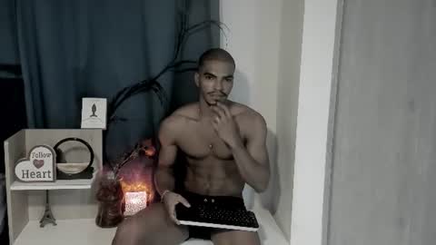 Snapshot of coreyglover chatting on 06-12-26, 10:14 CoreyGlover online show from 06-12-26, 10:14
