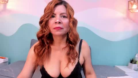corina_taylor12 online show from 04-18-26, 12:42