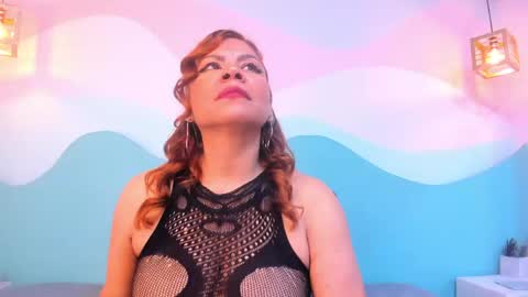 corina_taylor12 online show from 05-30-26, 12:24