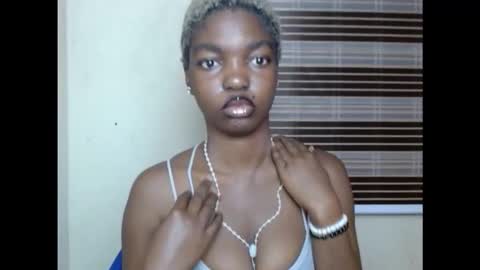 Snapshot of cornxcuntx chatting on 09-27-25, 07:19 cornxcuntx online show from 09-27-25, 07:19