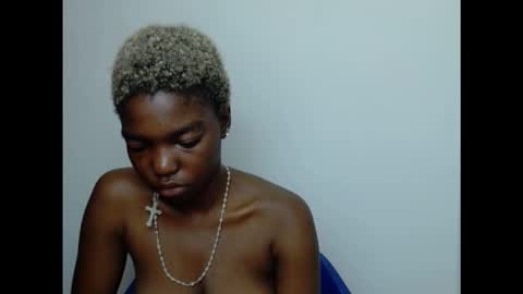 Snapshot of cornxcuntx chatting on 10-04-25, 07:23 cornxcuntx online show from 10-04-25, 07:23