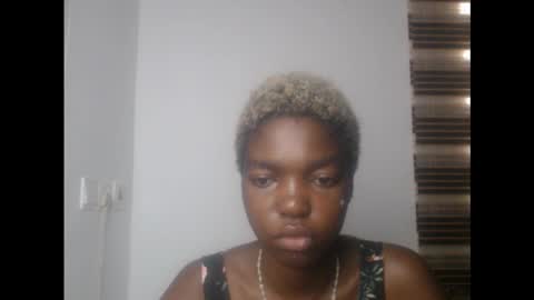 Snapshot of cornxcuntx chatting on 10-14-25, 09:32 cornxcuntx online show from 10-14-25, 09:32