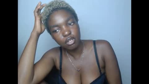 Snapshot of cornxcuntx chatting on 11-01-25, 07:27 cornxcuntx online show from 11-01-25, 07:27