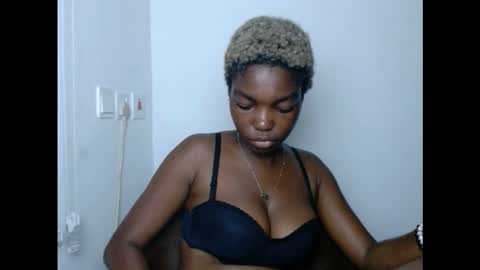 Snapshot of cornxcuntx chatting on 11-02-25, 07:49 cornxcuntx online show from 11-02-25, 07:49