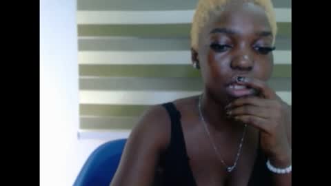 Snapshot of cornxcuntx chatting on 11-22-25, 11:37 cornxcuntx online show from 11-22-25, 11:37