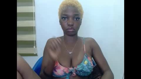 Snapshot of cornxcuntx chatting on 11-26-25, 11:17 cornxcuntx online show from 11-26-25, 11:17