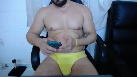 Snapshot of corolaxxl chatting on 04-02-26, 11:24 corolaxxl online show from 04-02-26, 11:24
